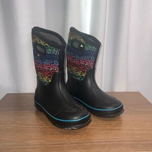BOGS Kids Classic Rainbow Waterproof Insulated Rain Boots Size 2